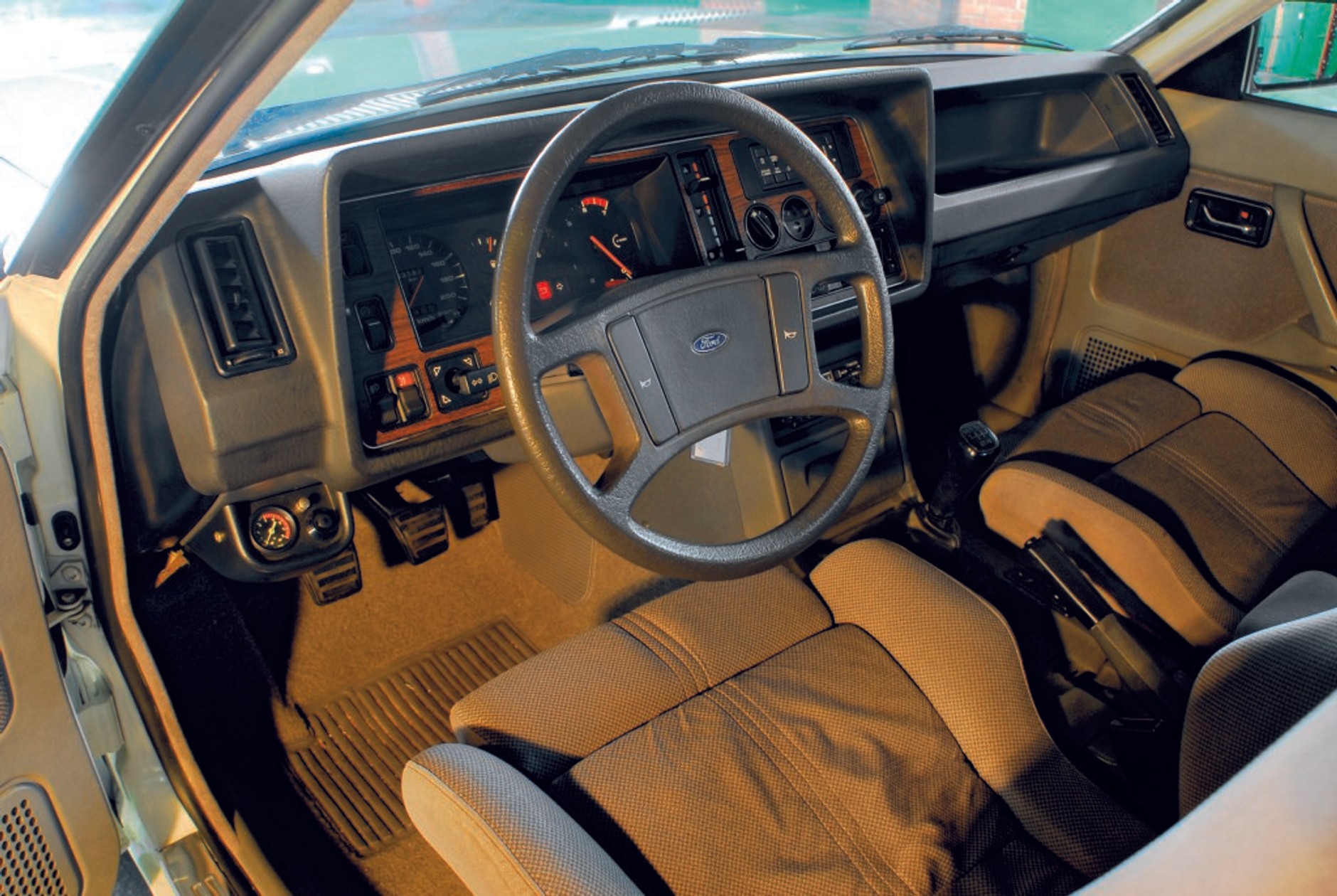 Ford Granada - niepopularny wielkolud