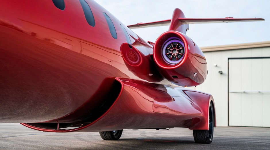 Limo-Jet, czyli limuzyna do wynajęcia w kształcie odrzutowca
