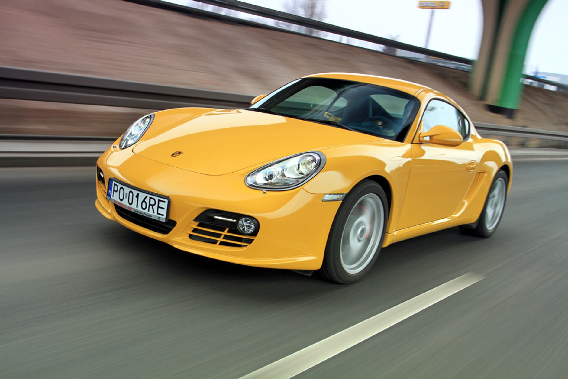 Porsche Cayman: cywilizowany sportowiec