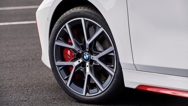 Przednie opony BMW 128ti