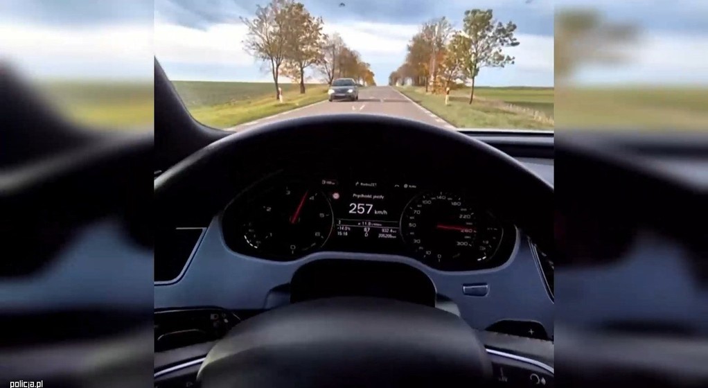 Jechał drogą wojewódzką z prędkością 257 km na godz. i nagrywał