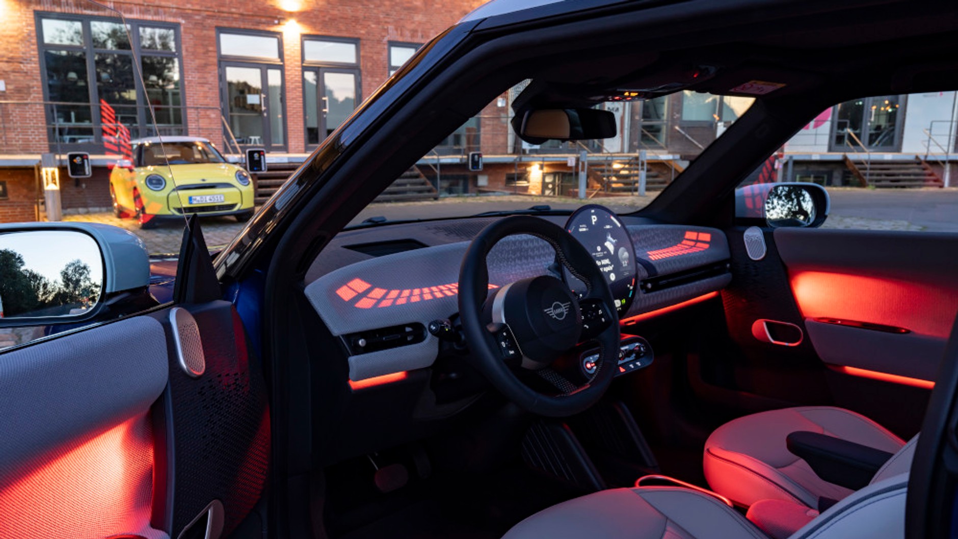 W pełni elektryczne MINI Cooper