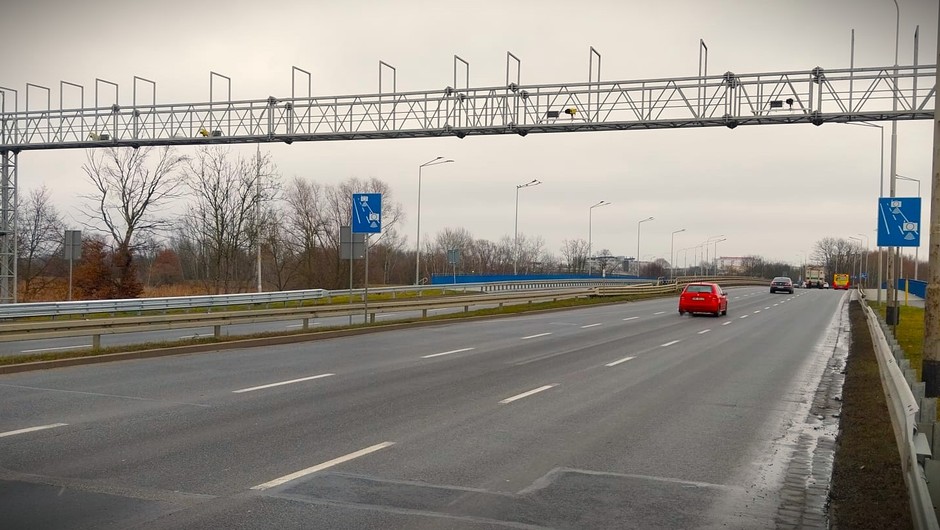 Urządzenie monitorujące prędkość - odcinkowy pomiar prędkości