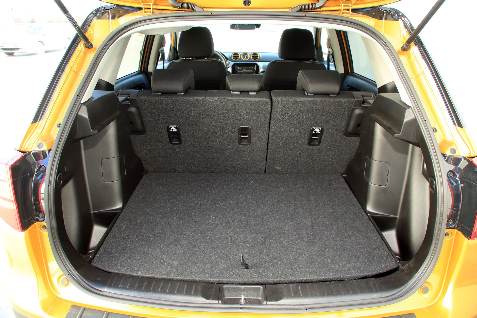 Suzuki Vitara 1.0 Boosterjet 4WD - ma kilka asów w rękawie