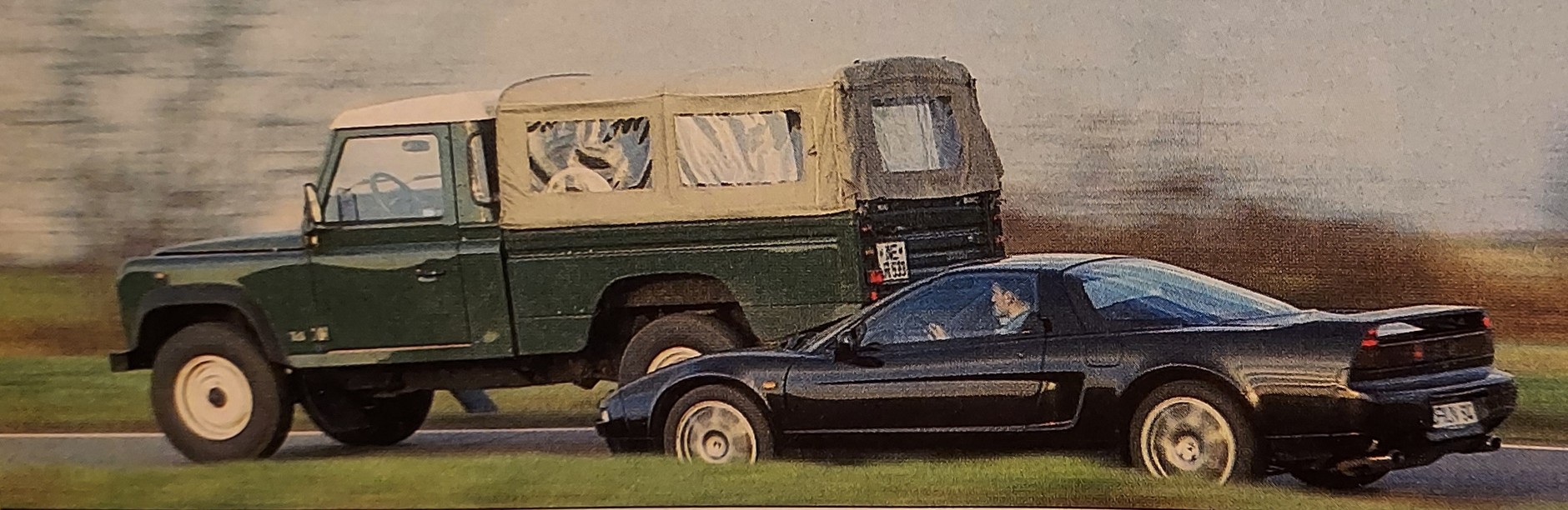 Honda NSX kontra Land Rover Defender