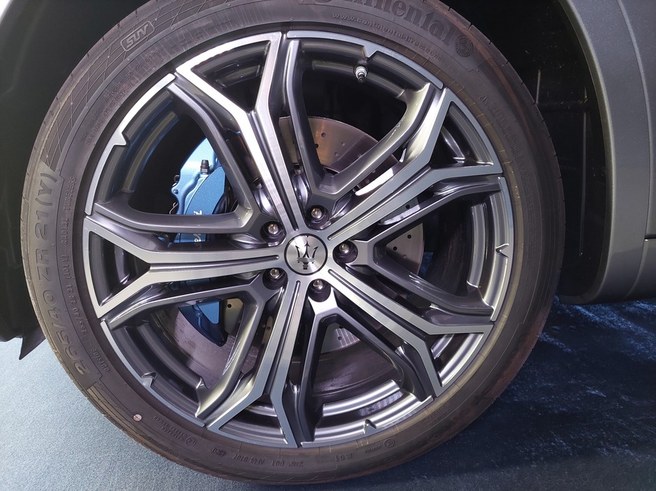 Maserati Levante Hybrid 2021 I generacja