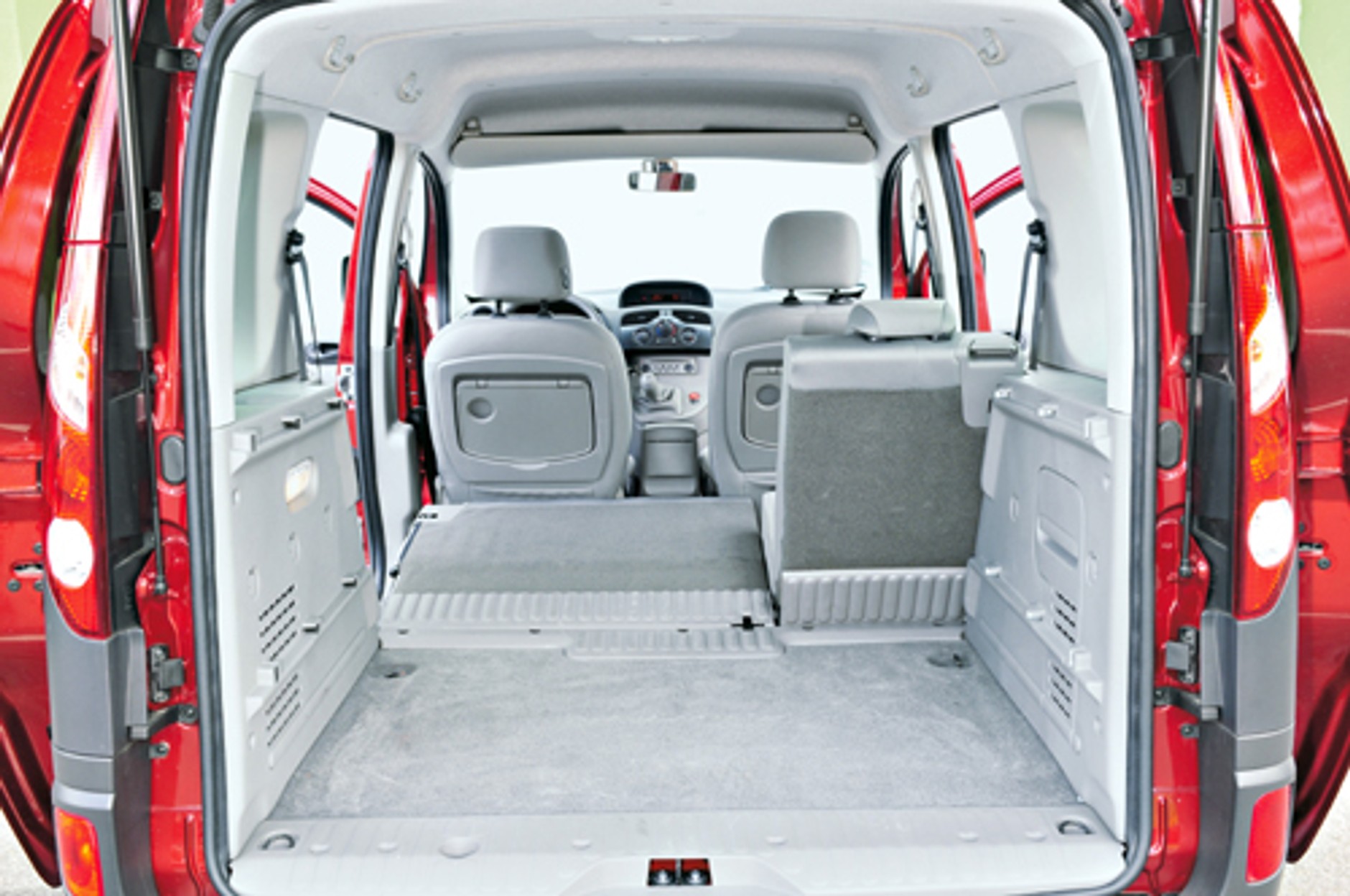 Renault Kangoo, Skoda Roomster i Citroen Berlingo - Którym jechać na wakacje? Test aut wielozadaniowych