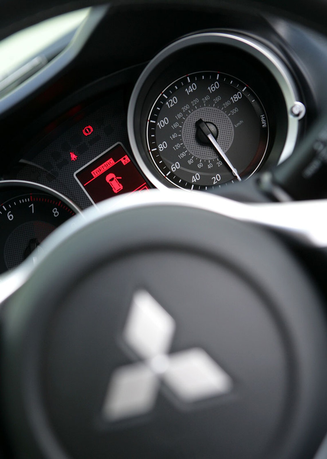 Mitsubishi Lancer Evo X FQ-400: fotogaleria