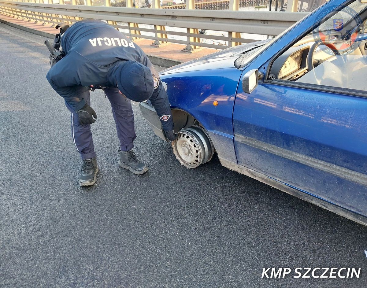Mężczyzna jechał na samej feldze.