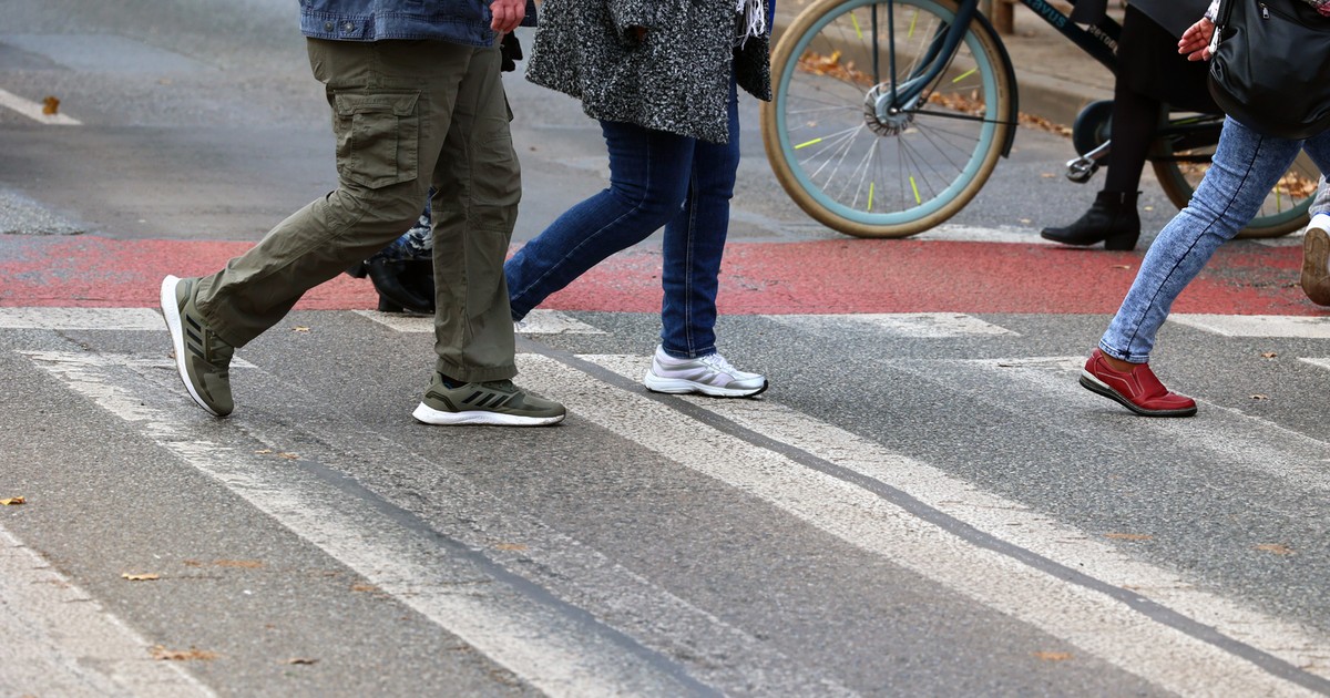 Pierwszeństwo dla pieszych. Co zmienia wyspa na przejściu?