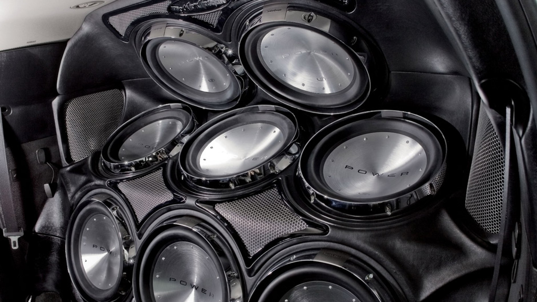 Car audio na pokaz