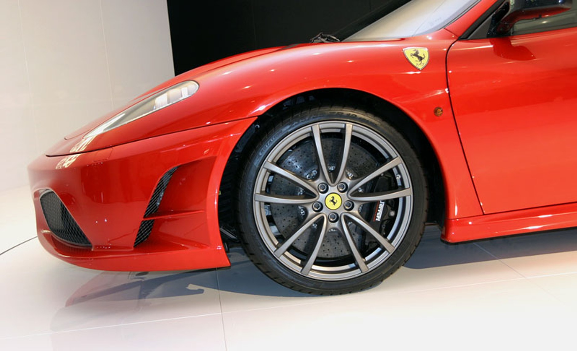 IAA Frankfurt 2007: Ferrari F430 Scuderia – premiera z Michaelem Schumacherem