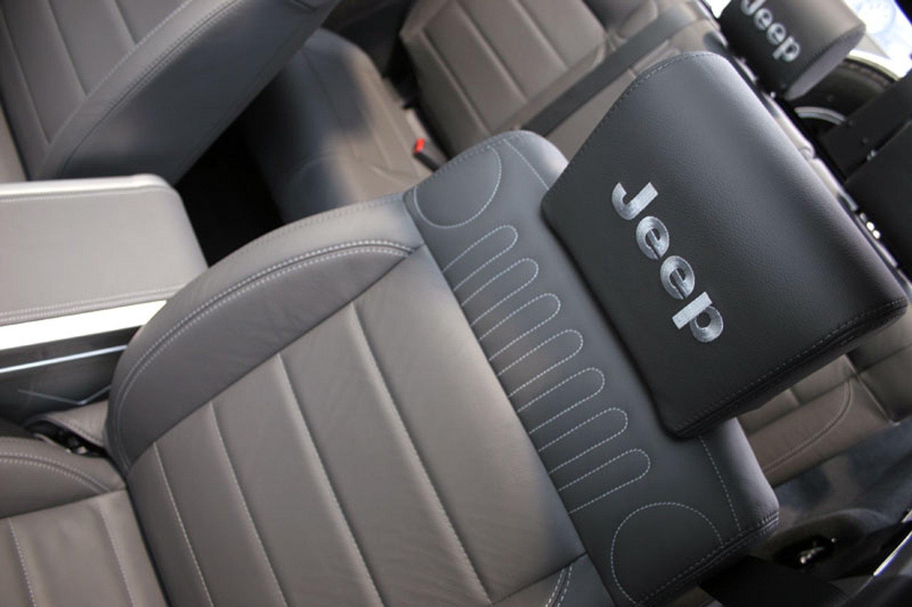 Jeep Wrangler Unlimited Startech – nigdy więcej terenówką