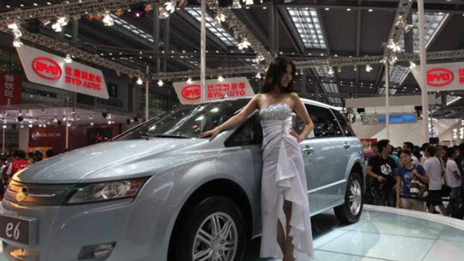 Chiński samochód na prąd BYD e6