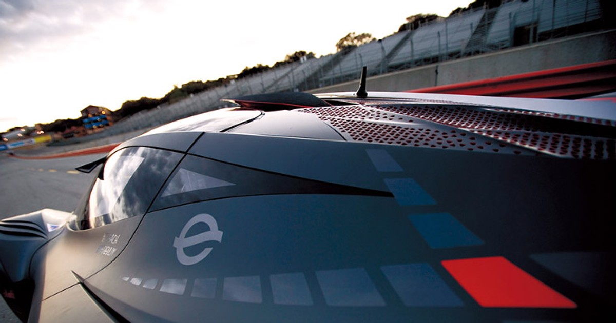 Mazda Furai Concept: studium z silnikiem Wankla