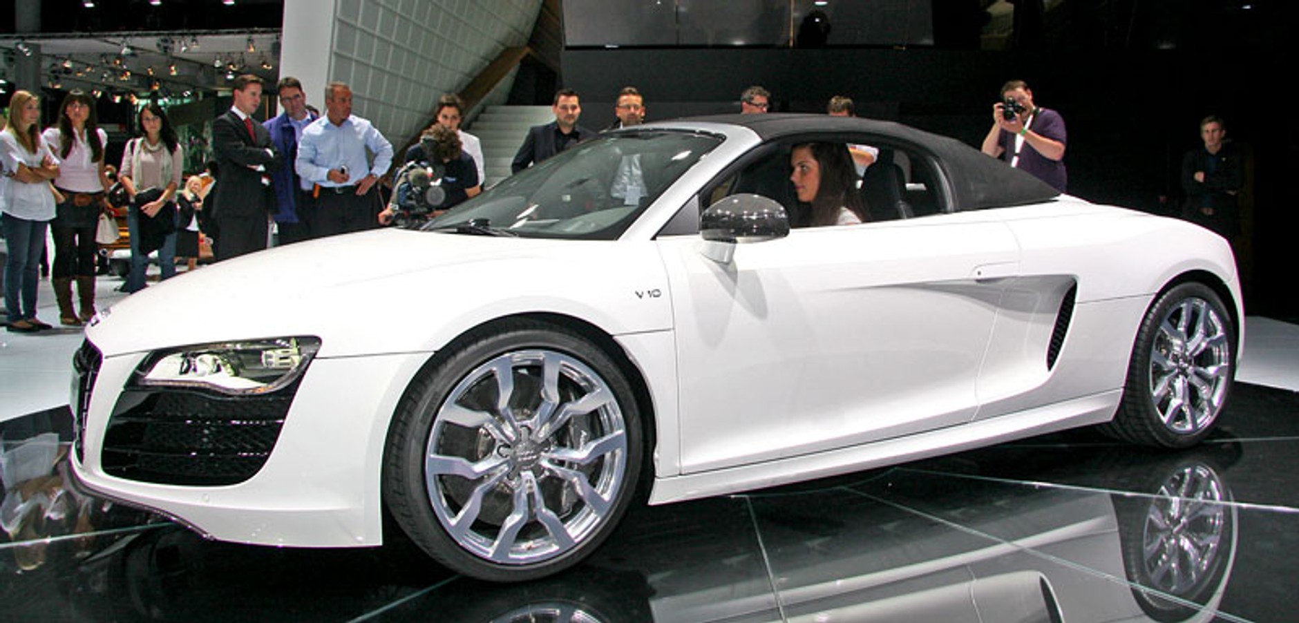 Audi R8 Spyder: V10 quattro inaczej