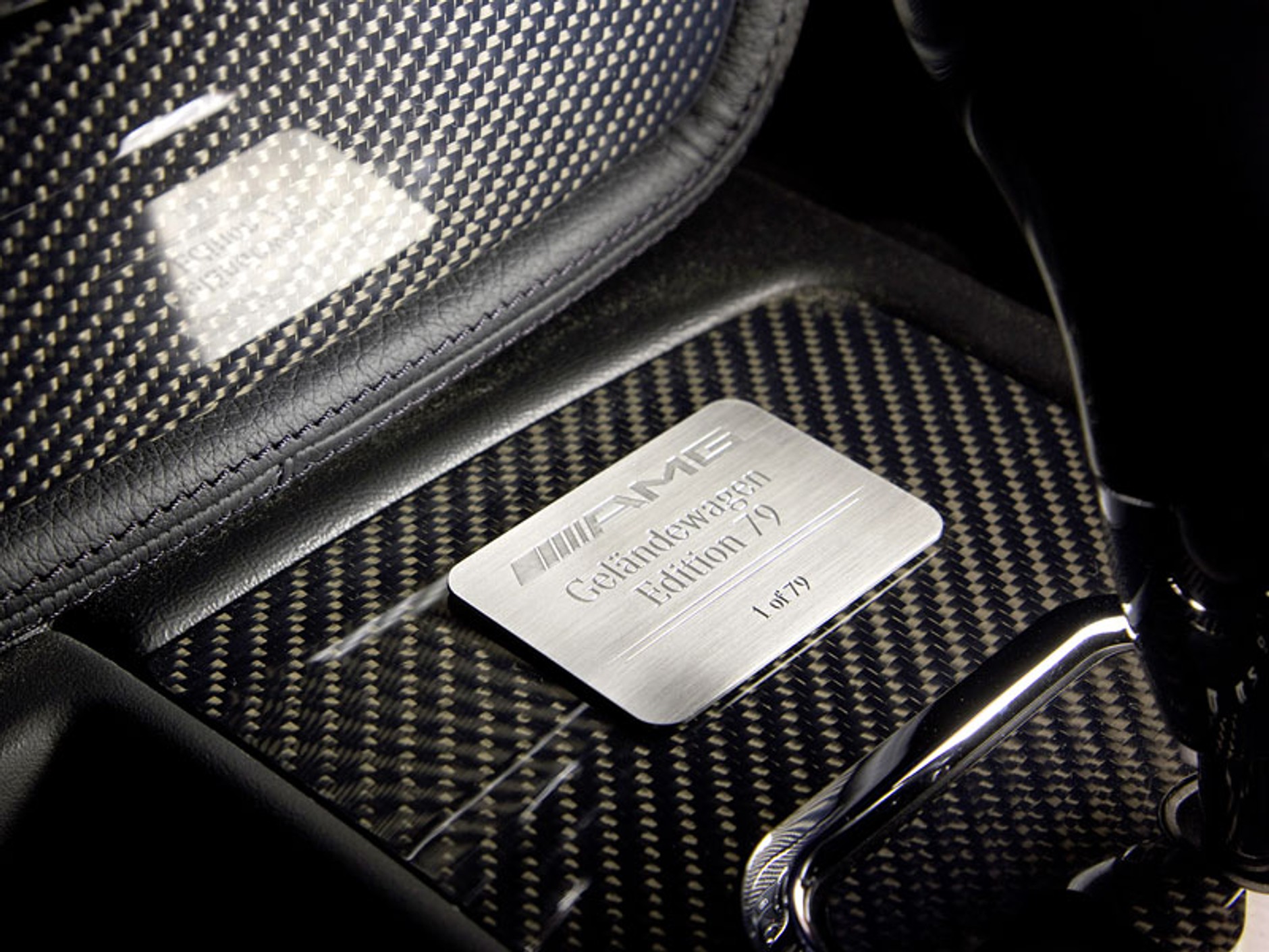 Mercedes-Benz SLS AMG i G 55 AMG Edition 79: złote i srebrne gwiazdy w Dubaju