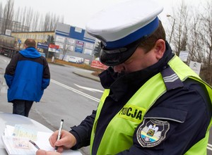 Badanie techniczne, rejestracja ubezpieczenie: kierowco, pamiętaj o ważnych datach