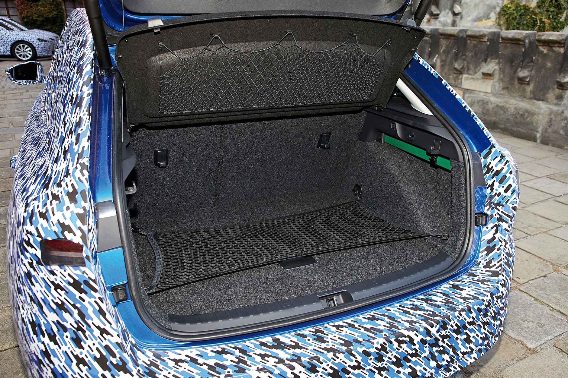 Skoda Scala - strzeż się, Golfie!