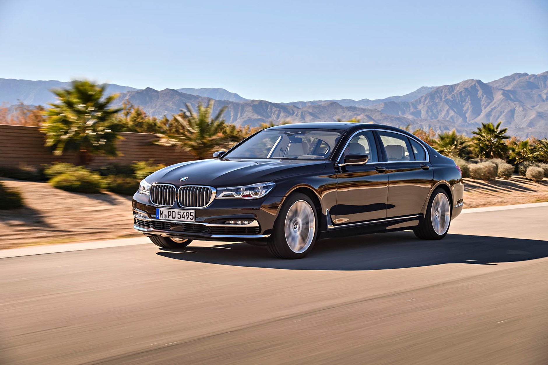 BMW M760i xDrive – nowy początek V12