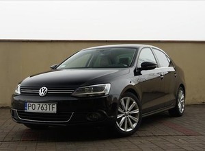 Volkswagen Jetta 2.0 TDI Higline - Mały Passat