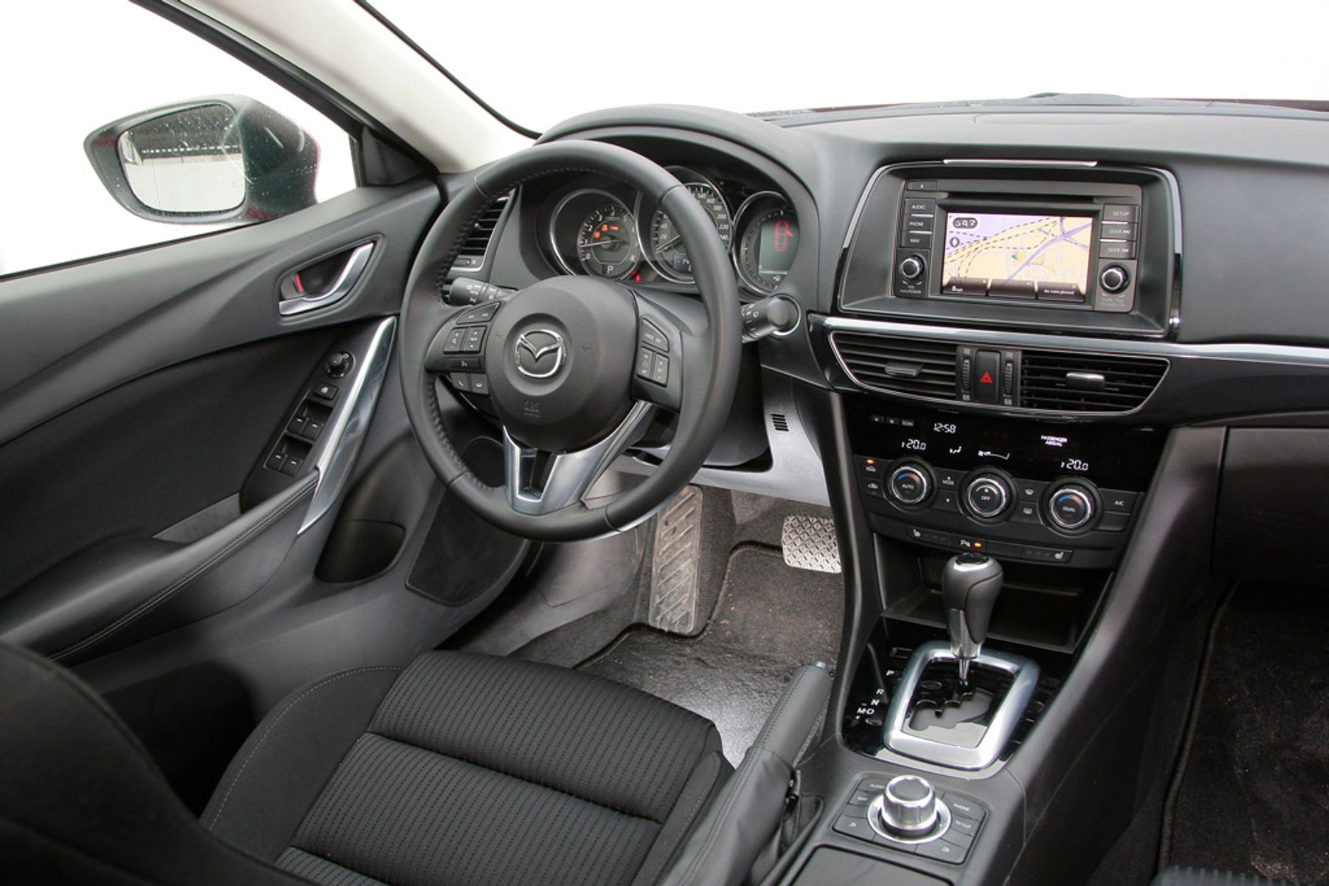 Test nowej Mazdy 6: kombi nie tylko dla oka