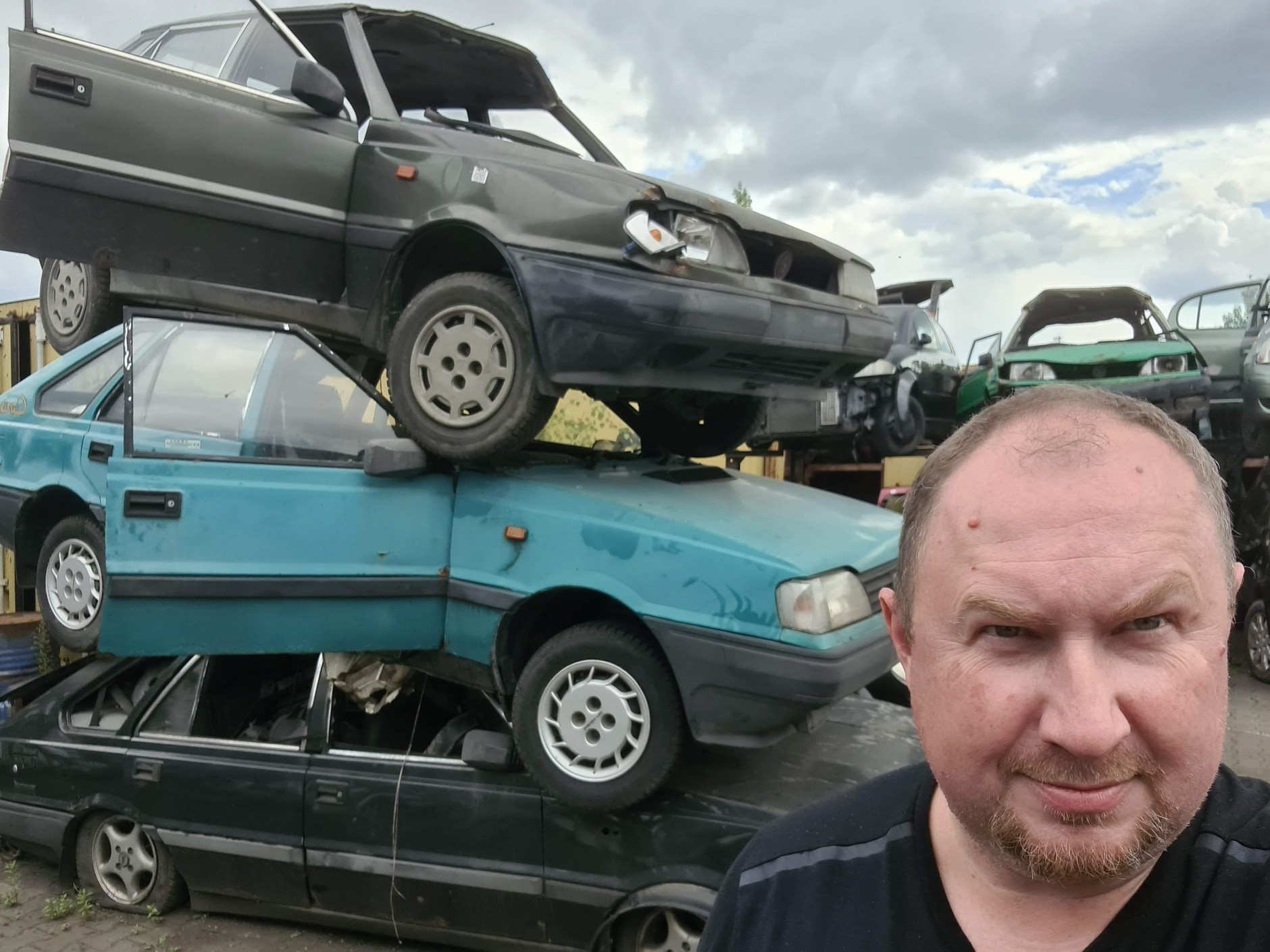 Auto złom w Siedlcach. Sprawdzamy jak samochody kończą swój motoryzacyjny żywot