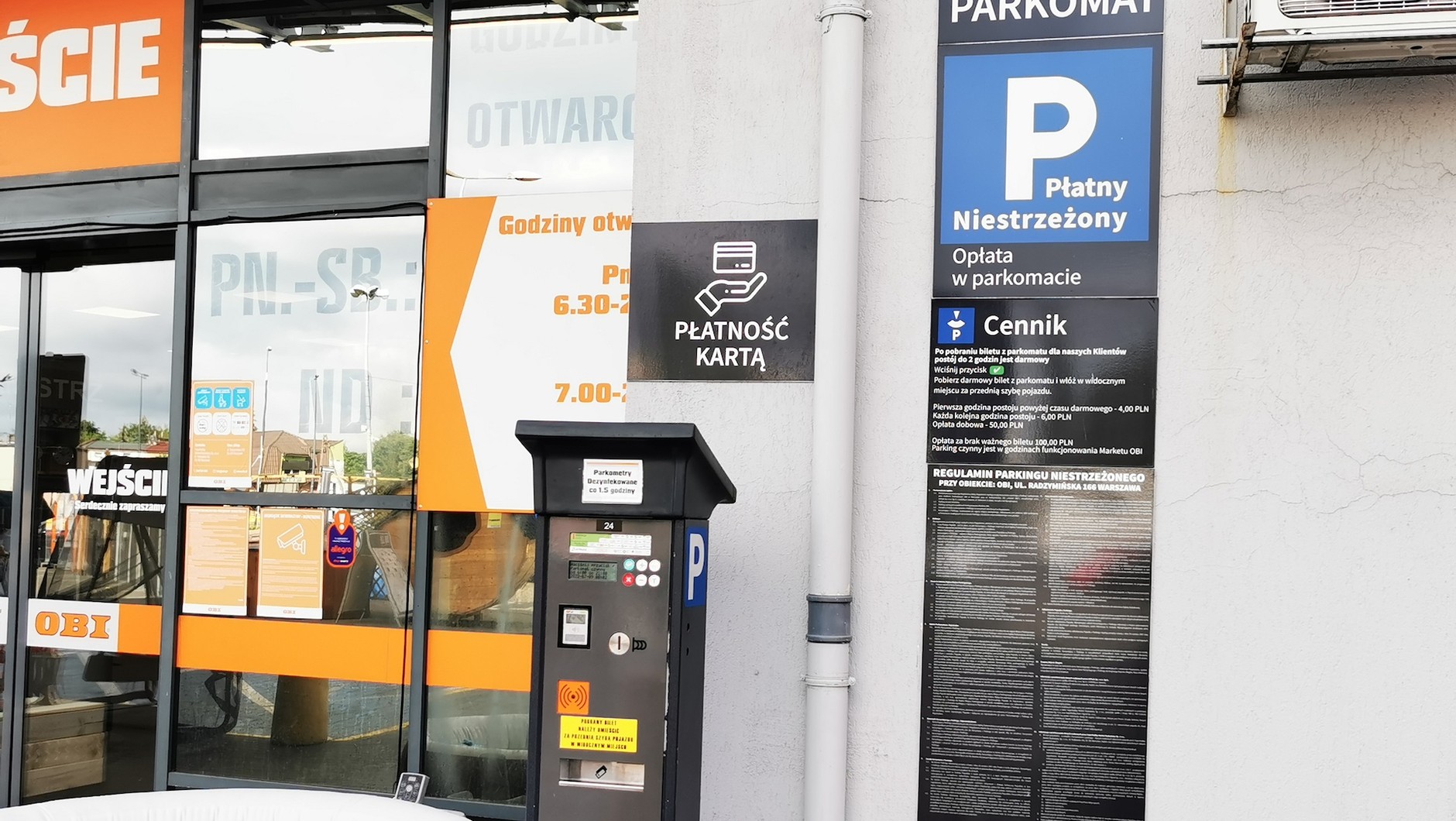 Regulamin parkingu przed sklepem