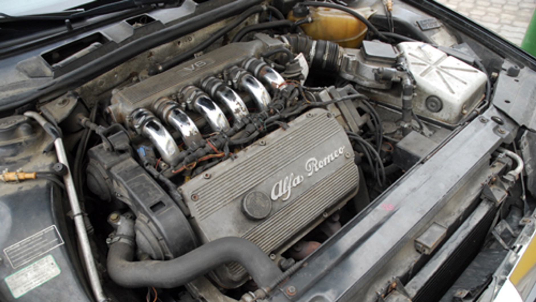 Alfa Romeo 164: Zabawka dla mechanika