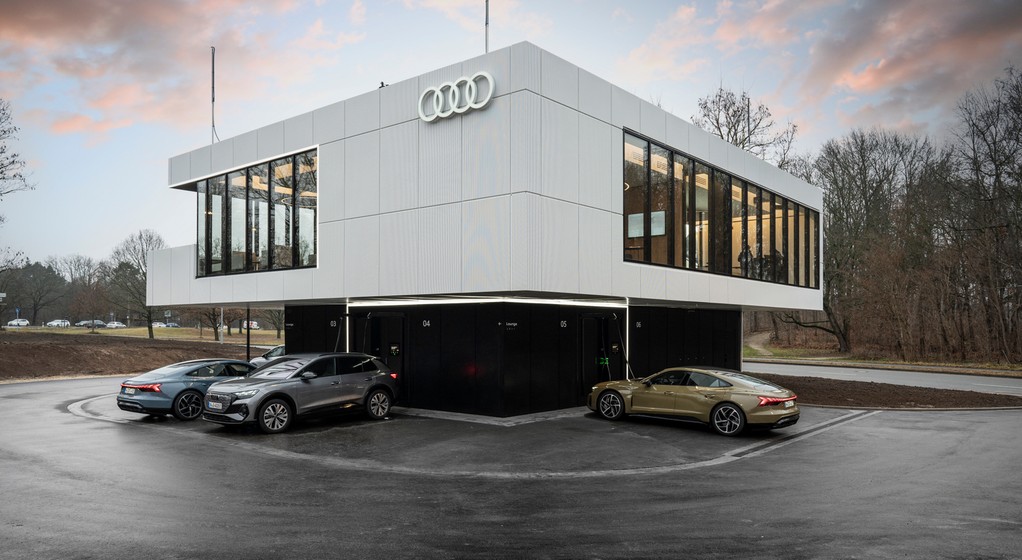Audi charging hub