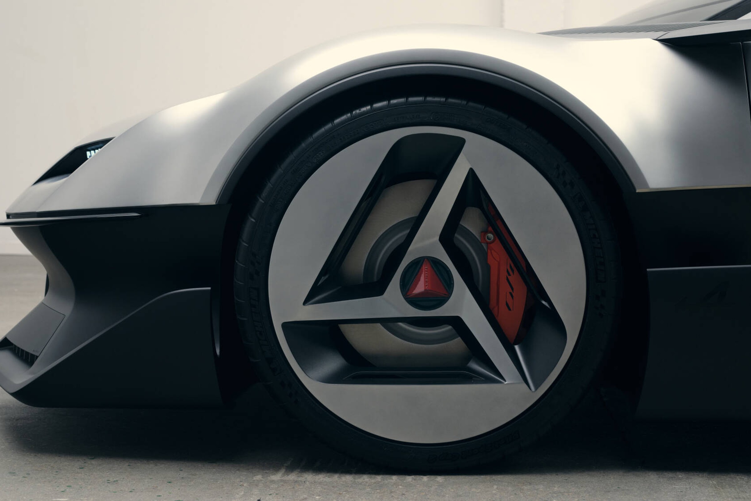 Alpine A310 Vision wraca do korzeni. Francuzi wiedzą, czego nie da się skopiować