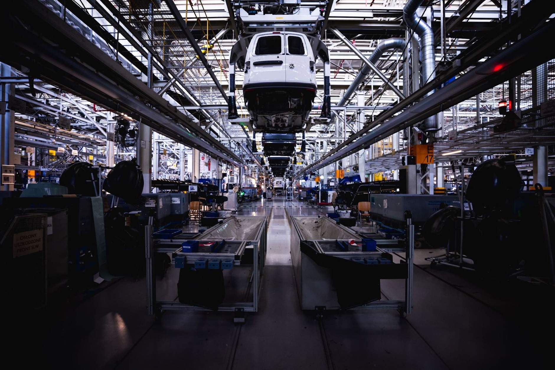 Pusta fabryka Volkswagena w Poznaniu