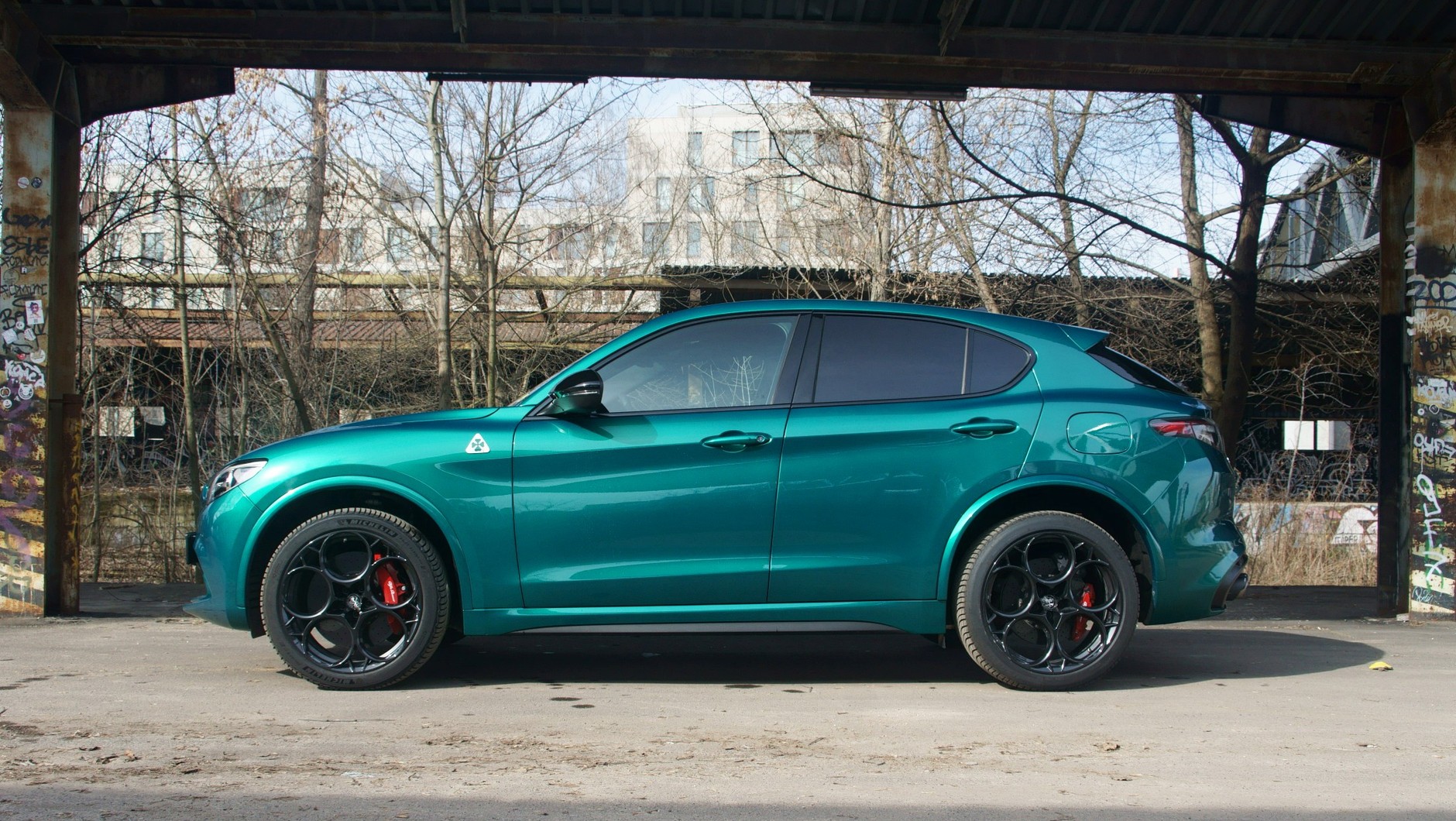 Alfa Romeo Stelvio Quadrifoglio wciąż świetnie wygląda