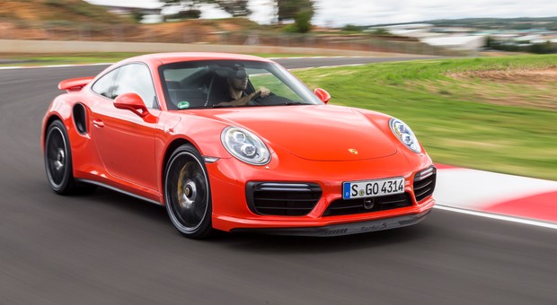 Porsche 911 Turbo S: Emocje na torze sięgnęły zenitu