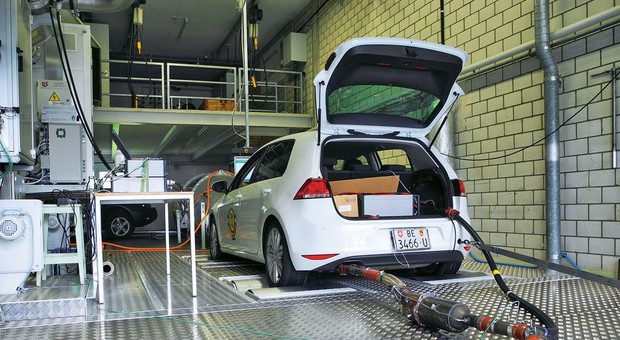 Należy ci się nowe auto – mówią prawnicy - będą podwójnie poszkodowani?