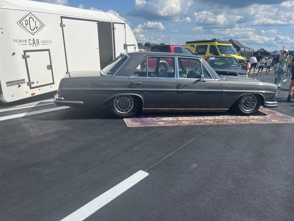 Klasyczny Mercedes