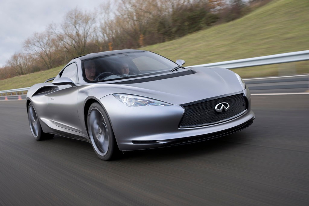 Infiniti Emerg-e: samochód mknący w milczeniu