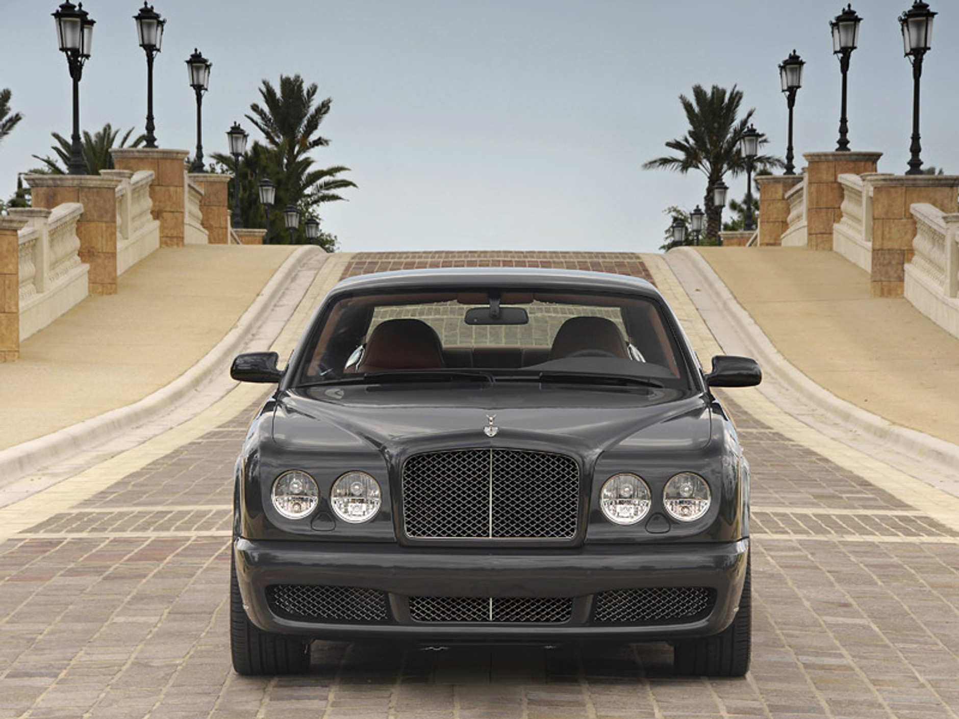 Bentley Brooklands: oficjalne dane techniczne