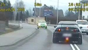 Policjanci ruszyli w pościg. Kierowca dostałby 130 punktów karnych i prawie 20 tys. zł mandatu