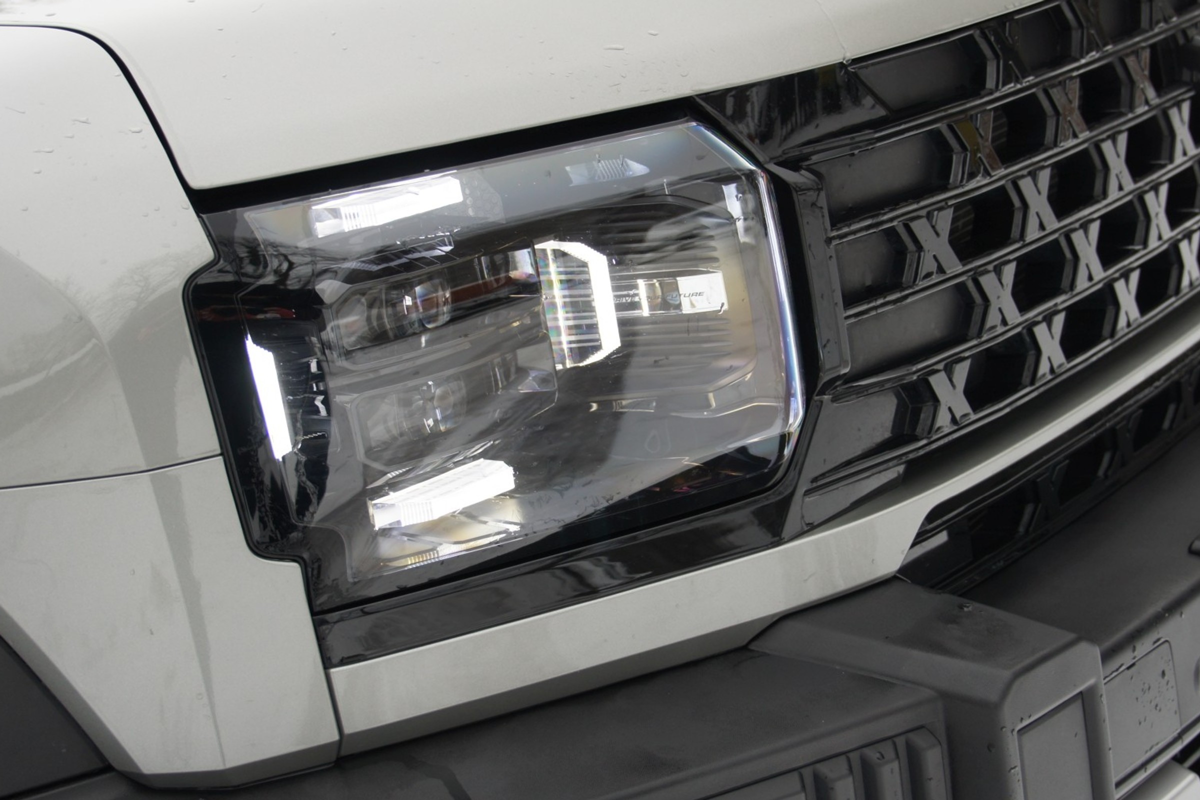 Aż trudno uwierzyć, ile samochodów sprzedała Grupa DR. Jest już w Polsce