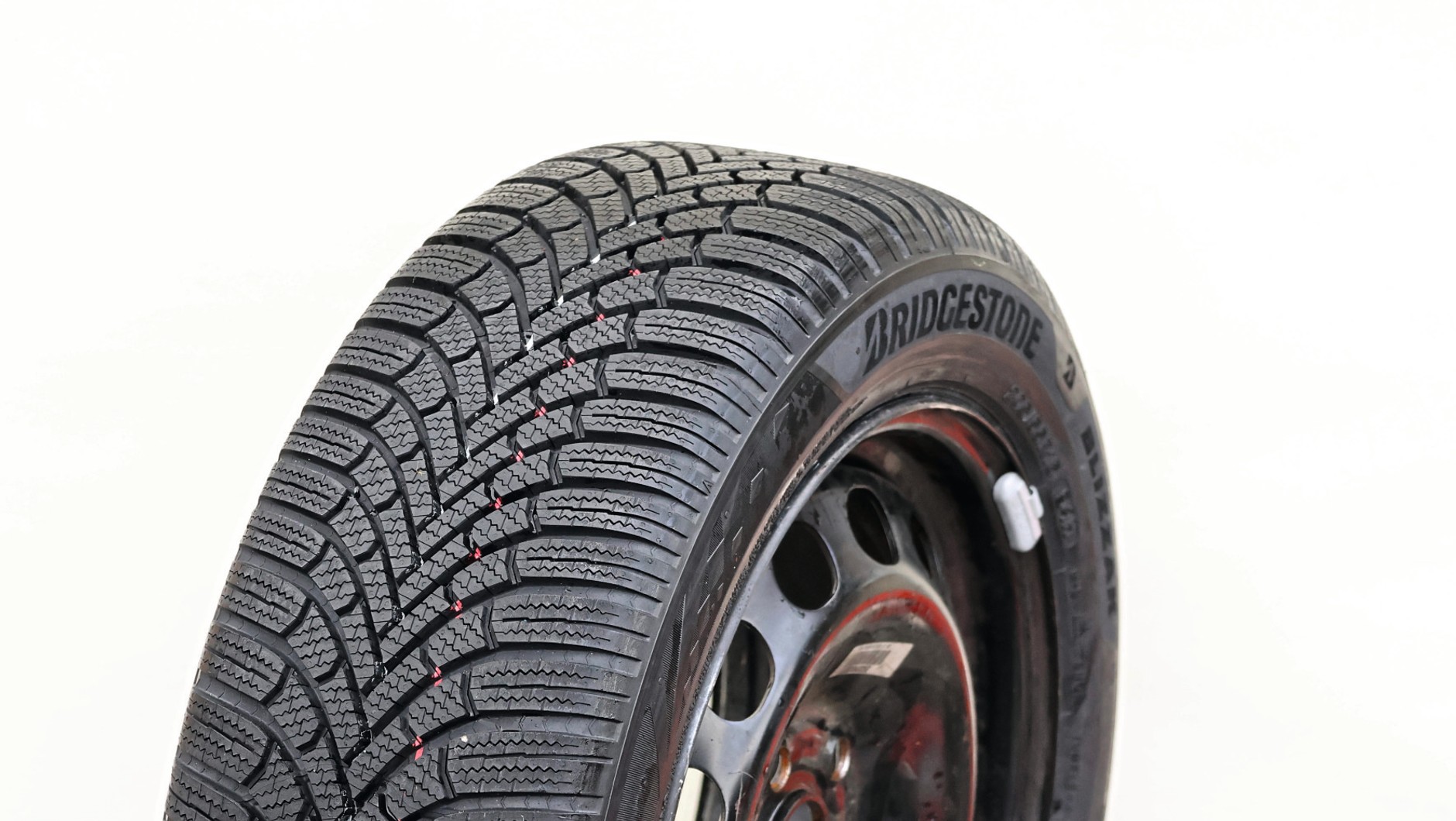 Bridgestone Blizzak 6 "Enliten"