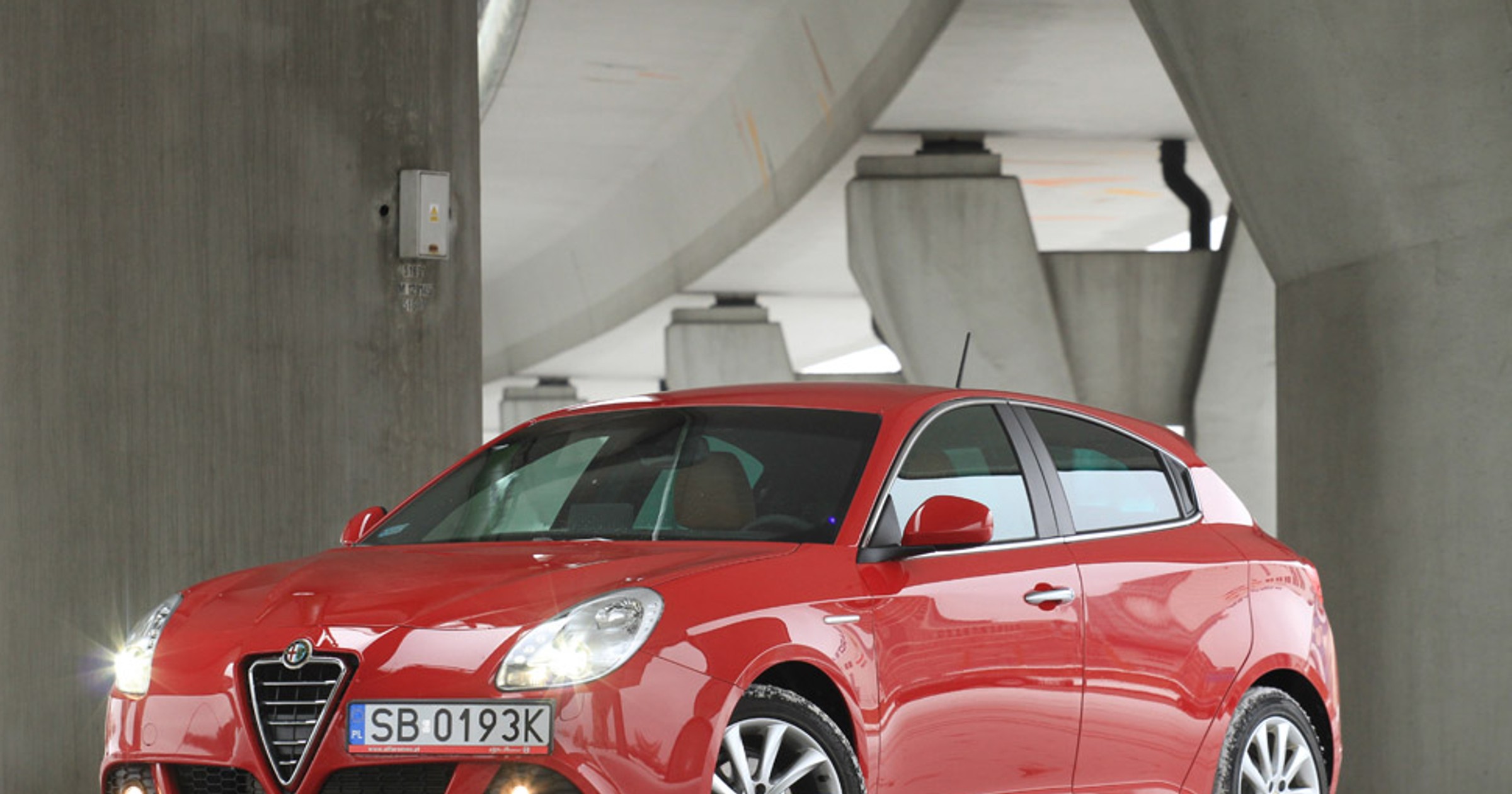 Alfa Romeo Giulietta z fabryczną instalacją LPG. Czy warto jeździć na gazie?