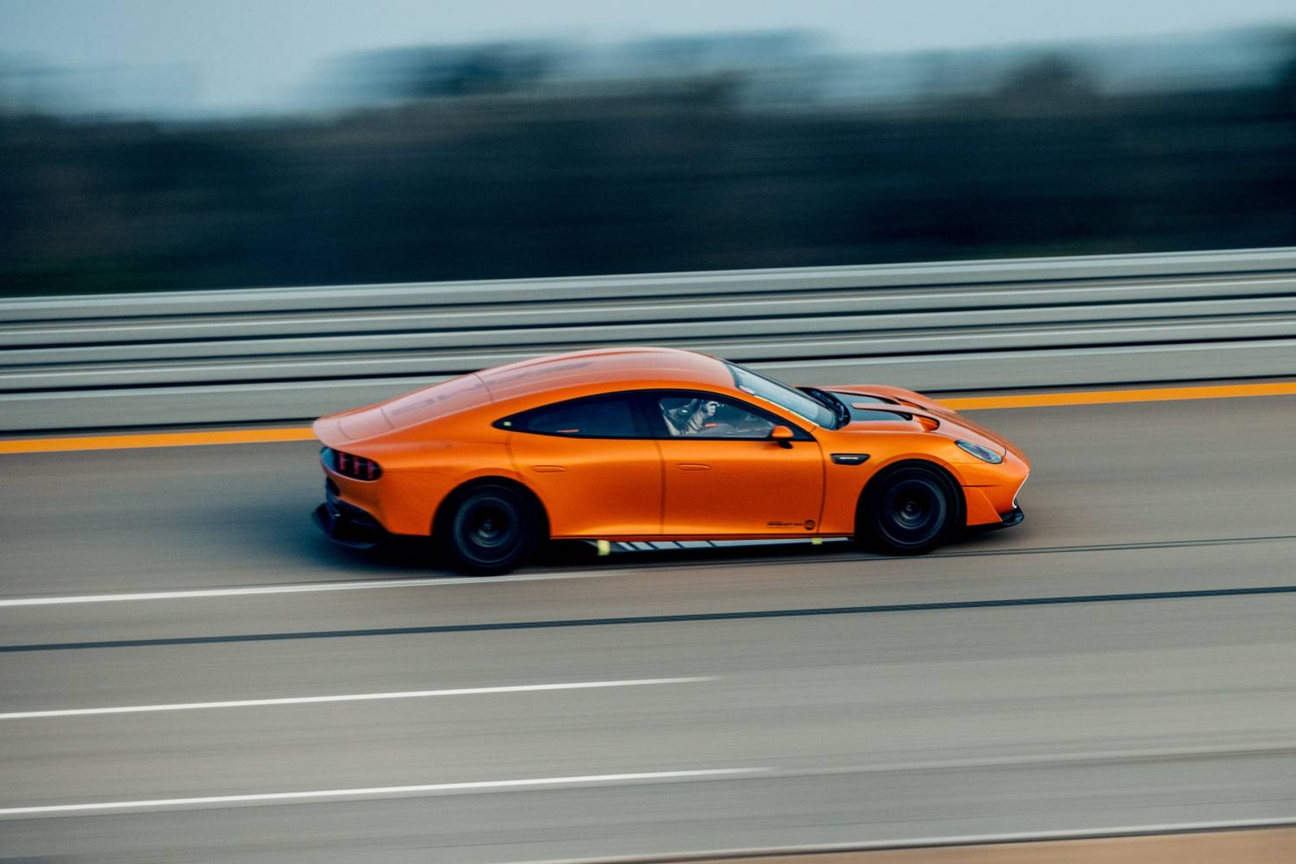 CONCEPT AMG GT XX na torze Nardo