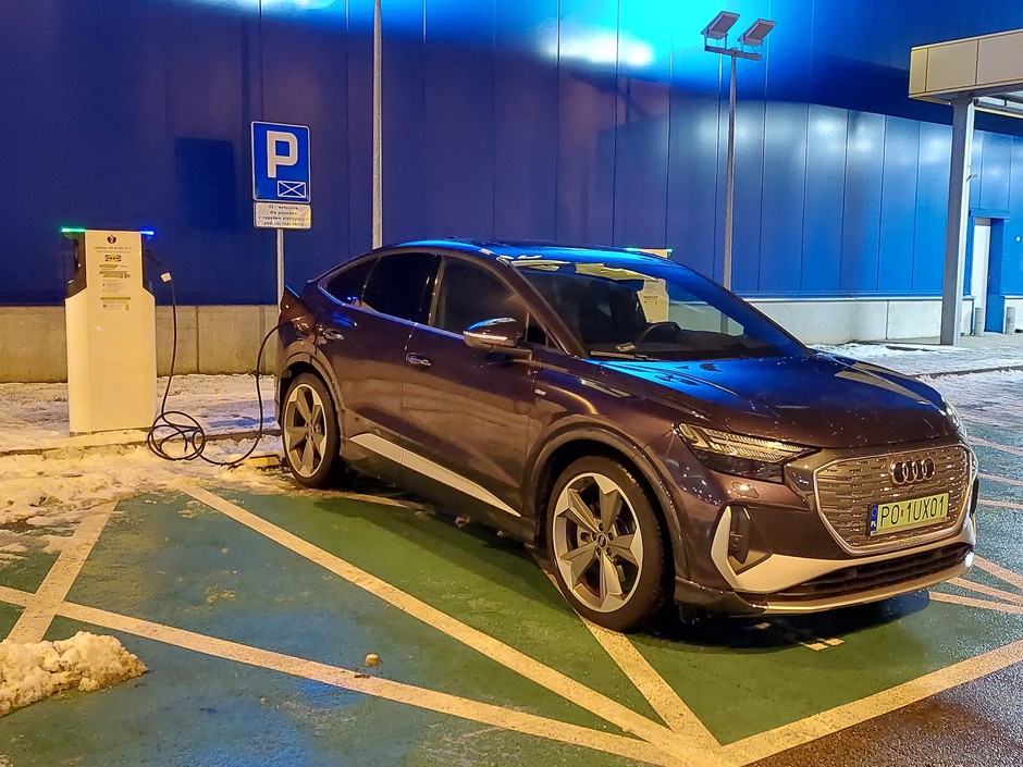 Audi Q4 Sportback e-tron 50 quattro (2021)