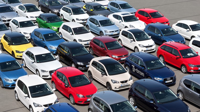 Sprzedaż nowych aut