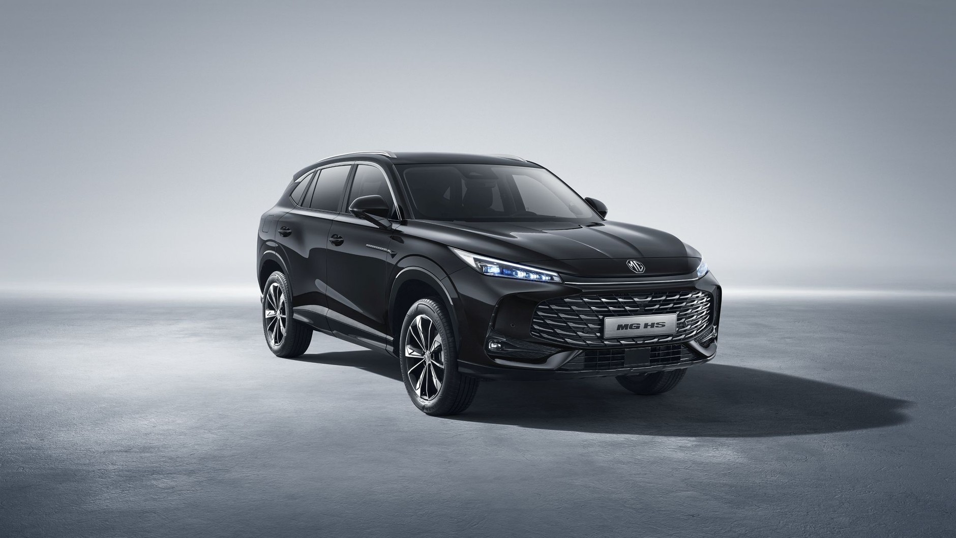 Nowa generacja chińskiego SUV-a MG HS