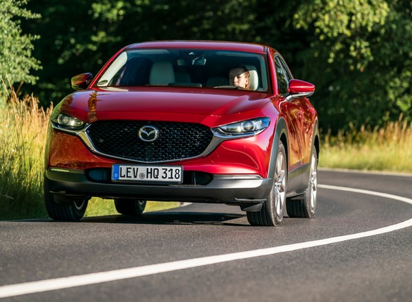 Mazda CX-30 - długa maska w modzie | TEST