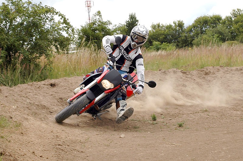 BMW G650 Xmoto: zabawka do miasta (test)