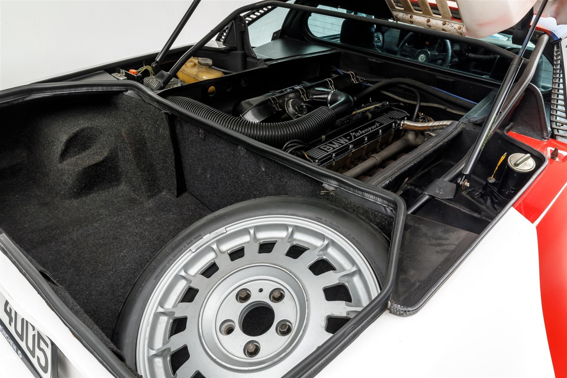 BMW M1 AHG z kolekcji Paula Walkera