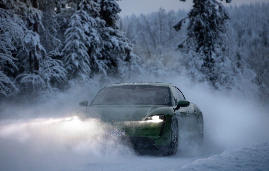 Porsche Taycan 4S